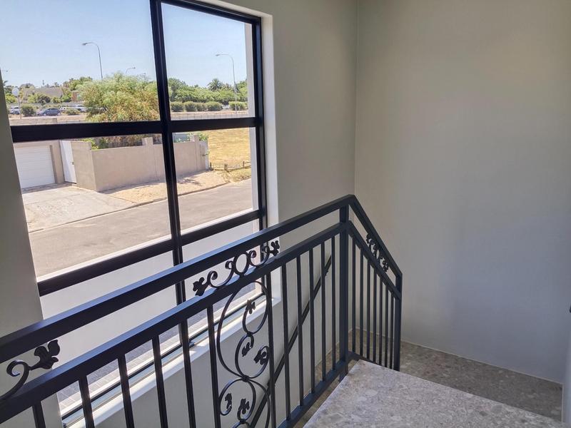 To Let 3 Bedroom Property for Rent in Eden Park Western Cape